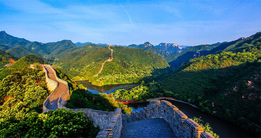 Huanghuacheng Great Wall Car Rental with driver