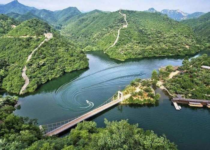 Huanghuacheng Great Wall Car Rental with driver