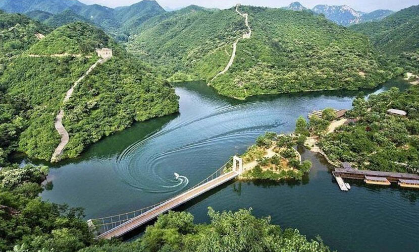Huanghuacheng Great Wall Car Rental with driver